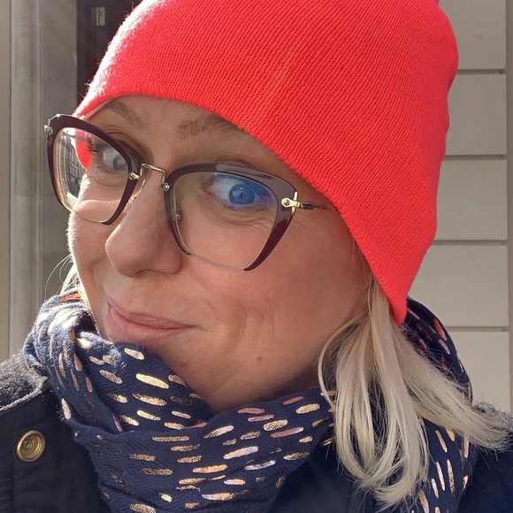 Meet your Posher, Annabelle - Picture 2 of 5